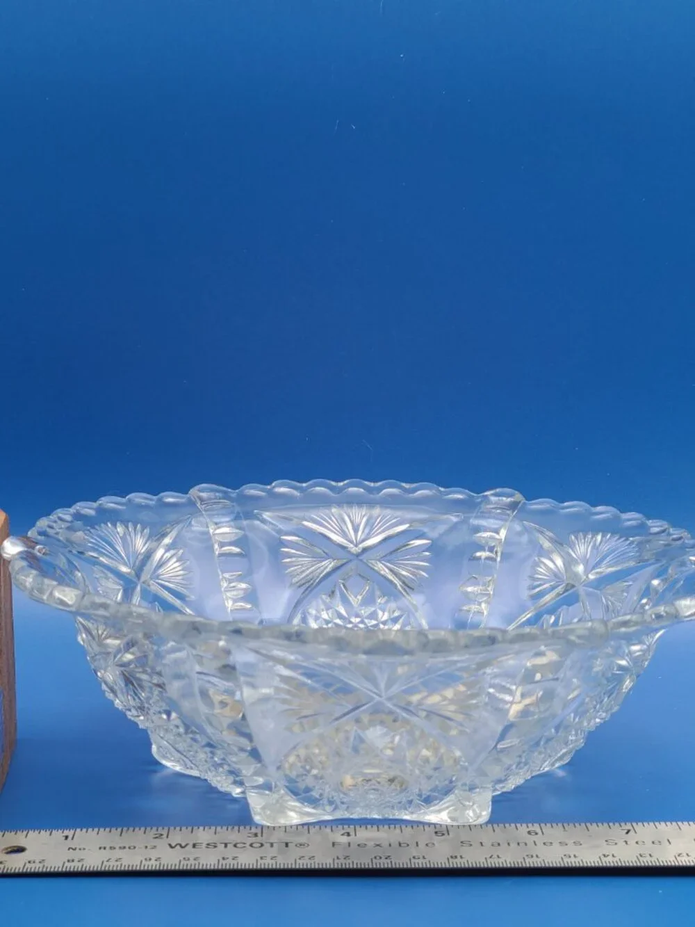 Antique EAPG Glass Footed Bowl Buttressed Sunburst Tarentum Pattrn 8.5